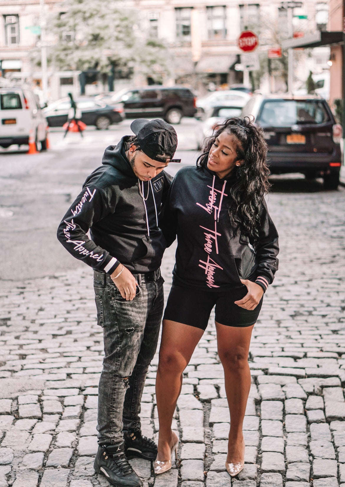BLACK & PINK | SIGNATURE PULLOVER