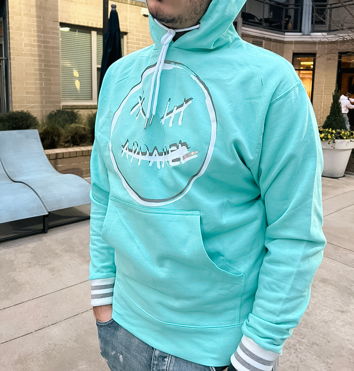 MINT | FACE CARD PULLOVER